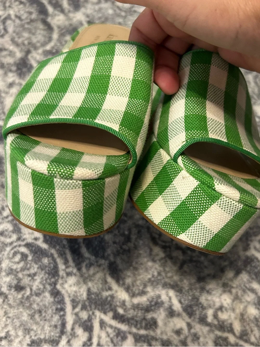 Kate Spade New York Ibiza green/white gingham Platform Sandals